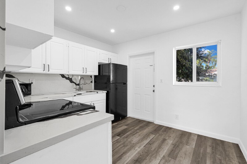 Building Photo - 2212 Roosevelt St