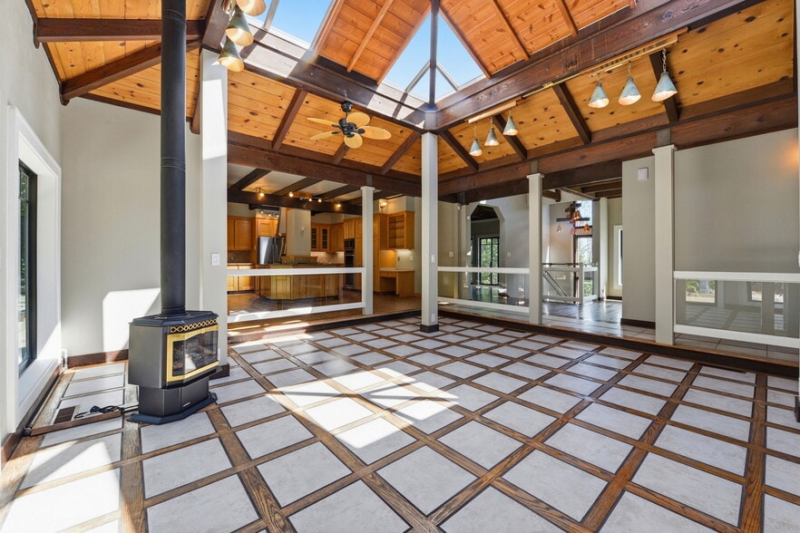 Building Photo - 158 Los Robles Dr