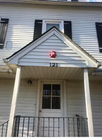 Building Photo - 121 Cozy Lake Rd