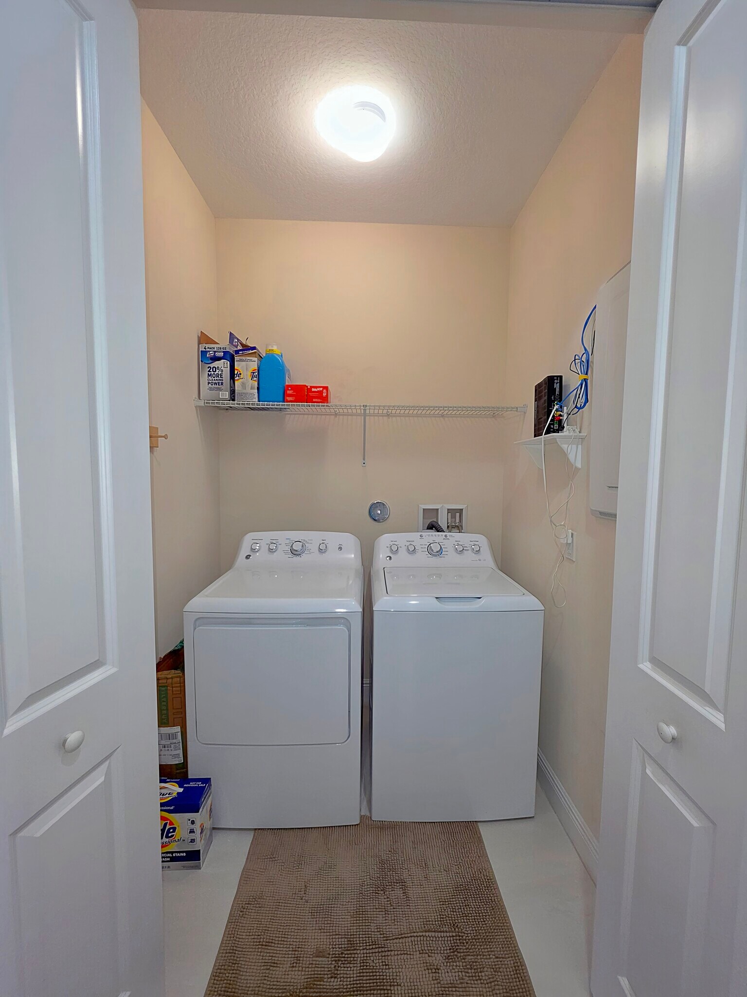 Building Photo - 20914 NW 1st Dr