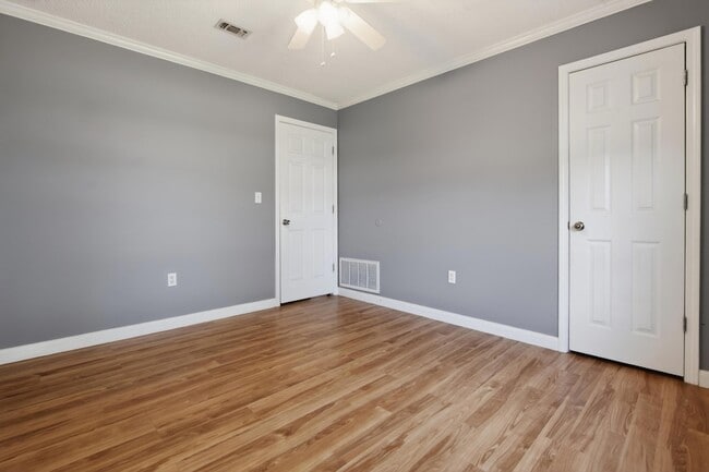 Building Photo - 4799 Coronado Cir