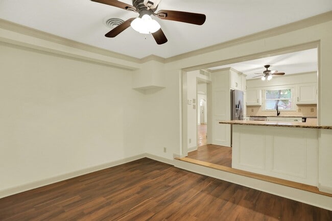 Building Photo - 3607 Highland Park Pl