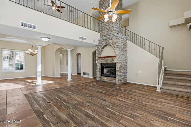 Building Photo - 6398 Franklin Summit Drive