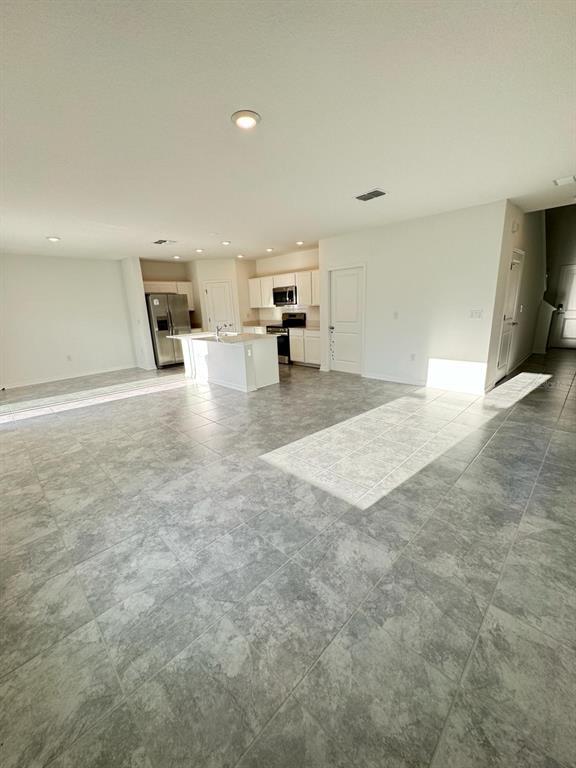 Building Photo - 724 Reggie Rd