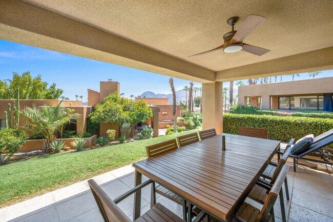 Building Photo - 73416 Mariposa Dr