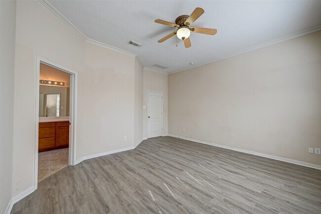 Building Photo - 6923 Grants Hollow Ln