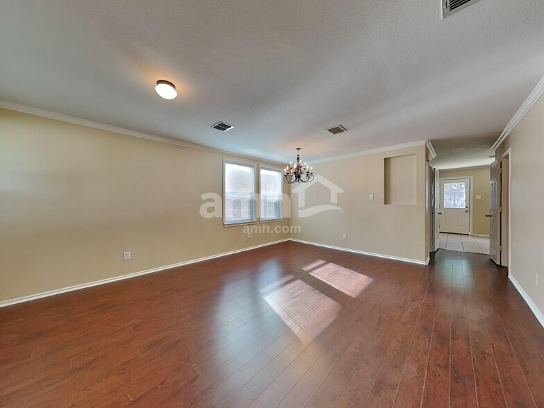 Building Photo - 13149 Cowper Dr