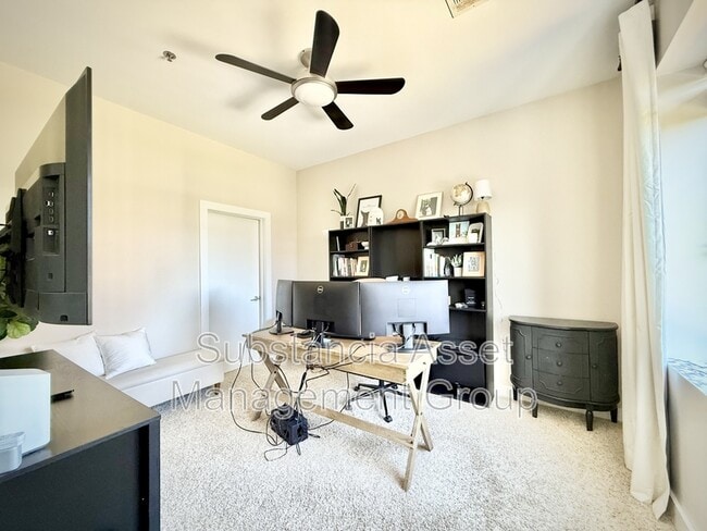 Building Photo - 444 N Central Ave