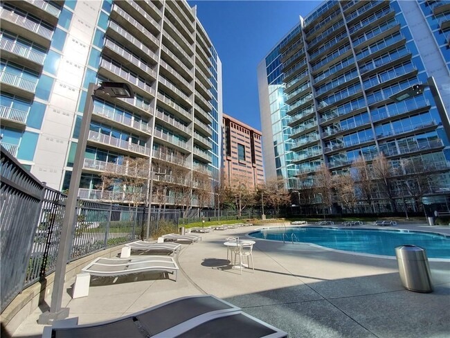 Building Photo - 44 Peachtree Pl NW