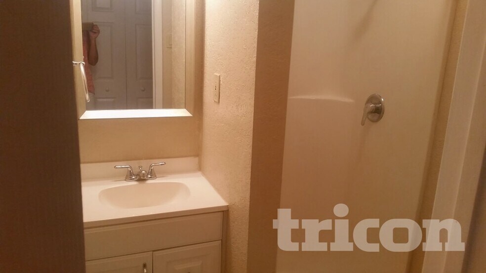 Building Photo - 3469 Seagrape Dr