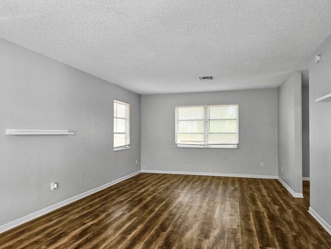 Building Photo - Updated 3-Bed, 2-Bath Home on ½-Acre Corner Lot with 2-Car Garage | Move-In Ready