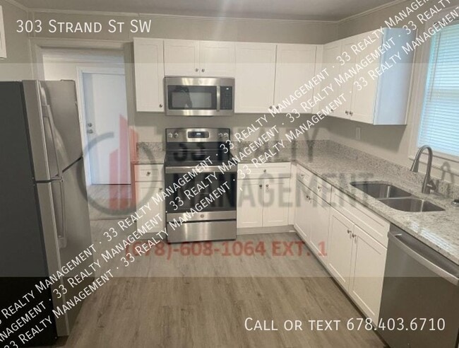 Building Photo - One-Level Single Family charming bungalow ...