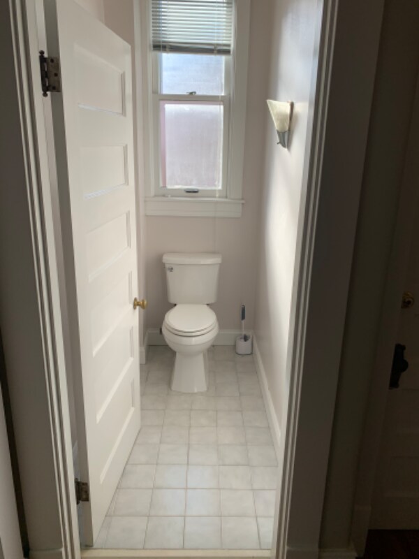 Building Photo - 1522 Rosewood Ave