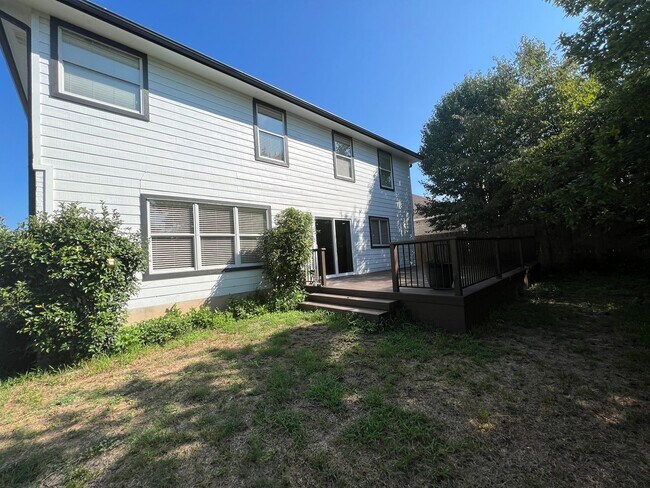 Building Photo - Beautiful 4BD and 2.5BA home in South Aust...