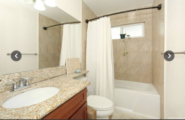 Building Photo - 2318 Waiomao Rd