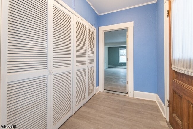 Building Photo - 382 Howard Blvd