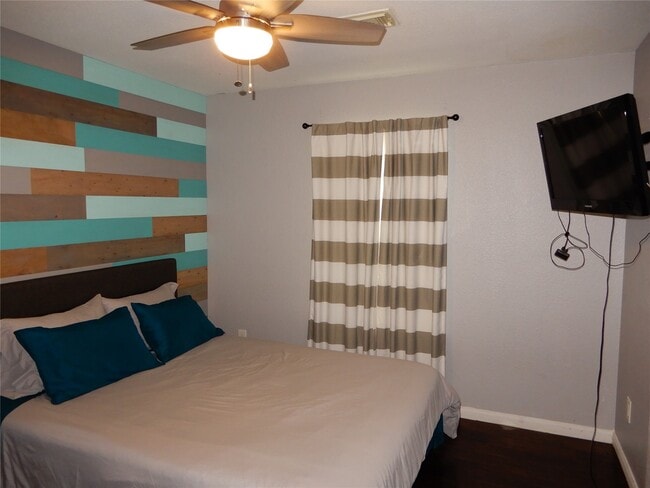 Building Photo - 10030 Victoria Falls Ln