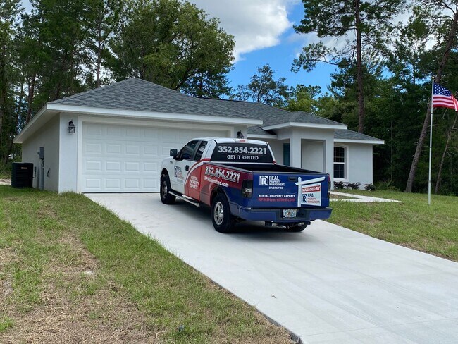 Building Photo - 4490 SW 150th Pl