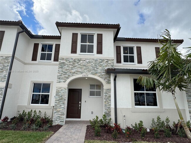 Primary Photo - 2622 SE 27th Ct