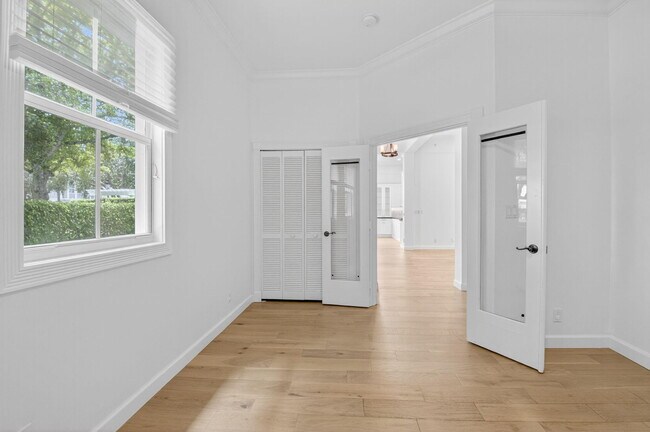 Building Photo - 3924 NW 58th St