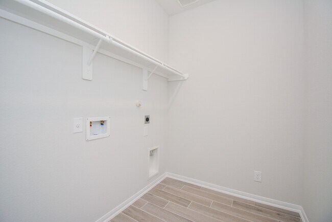 Building Photo - 8634 Herring Ln
