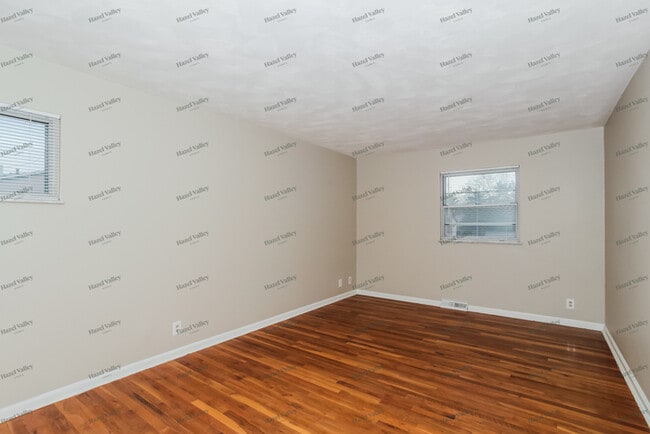 Building Photo - 509 Ivory Ct