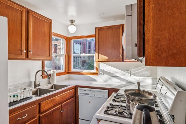 Building Photo - 25008 Ocean View Dr