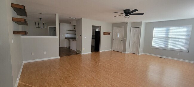 Building Photo - 2213 Twinflower W