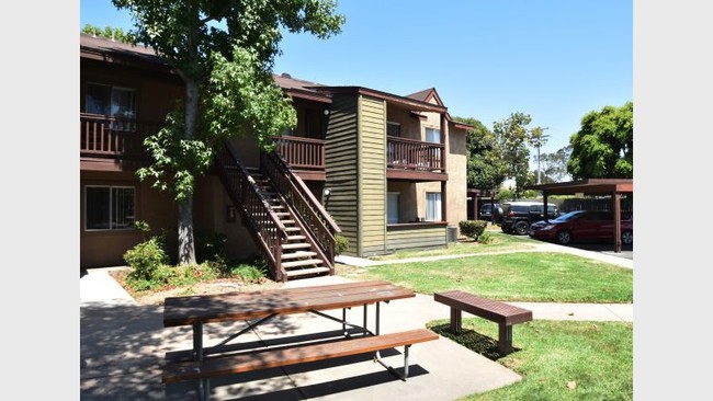 Building Photo - Beach Colony Apartments