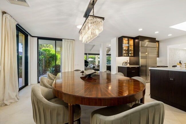 Building Photo - 6 Exeter Ct