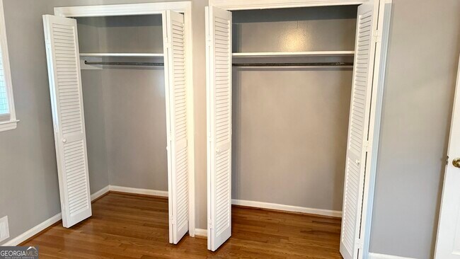 Building Photo - 3619 Calmer Cir