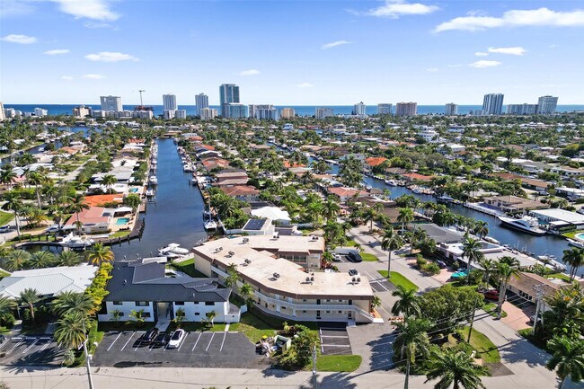 Building Photo - 2201 SE 9th St