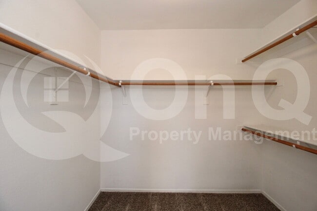 Building Photo - 8078 W Mary Jane Ln
