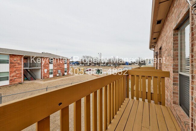 Building Photo - !!50 Percent off your 1st Months Rent!! Spacious 1BD/1BTH Apartment with a Private Balcony in the...