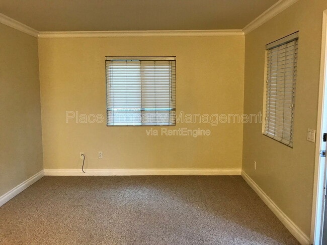 Building Photo - 1423 Graves Ave