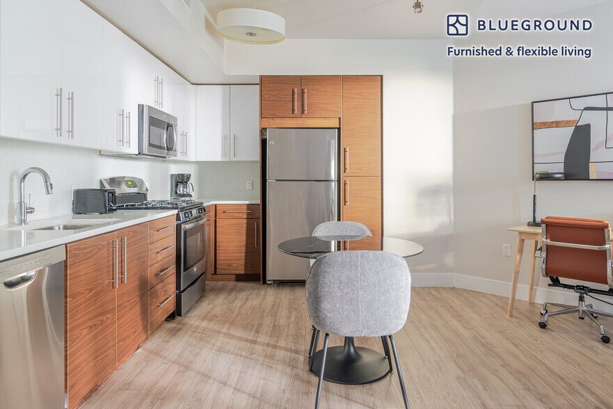 Building Photo - 299 Franklin St