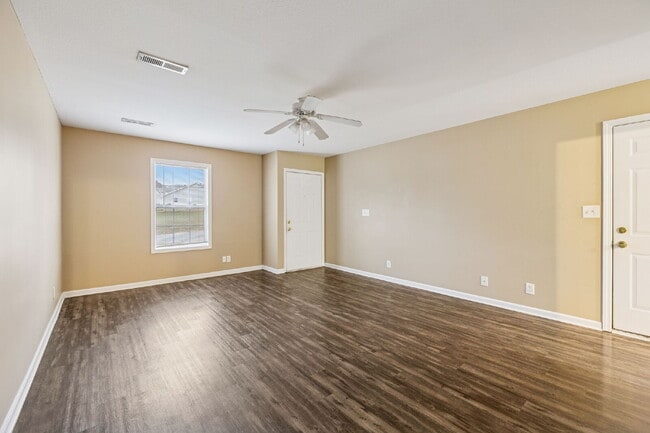 Building Photo - 269 B EXECUTIVE AVENUE