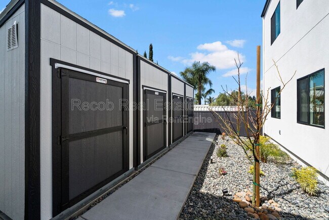 Building Photo - 5116 69th St