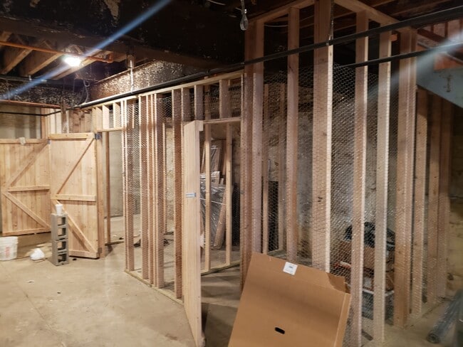Building Photo - 2737 Cambridge St