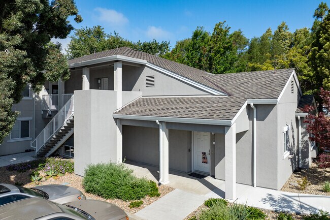 Alternate - Rodeo Gateway Apartments