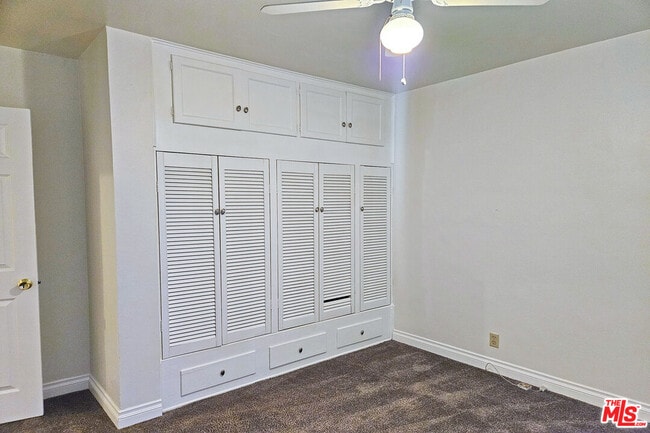 Building Photo - 9966 Glencrest Cir