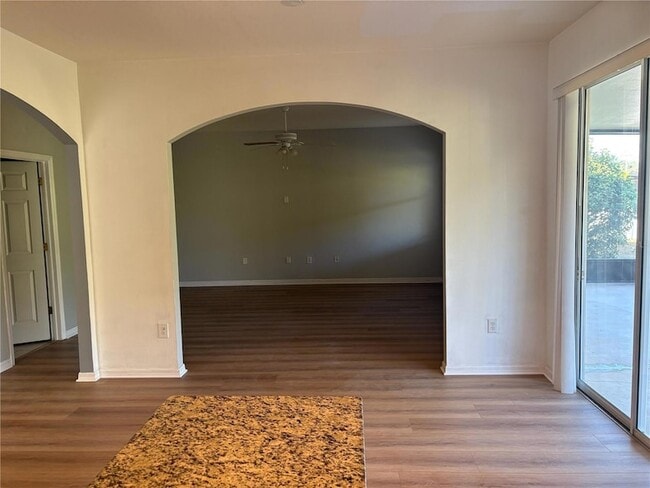 Building Photo - 11126 Creek Haven Dr