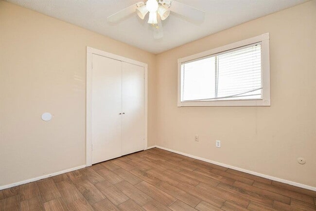 Building Photo - 14230 Cellini Dr