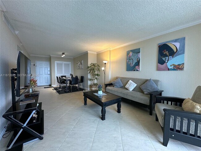 Building Photo - 2501 S Ocean Dr