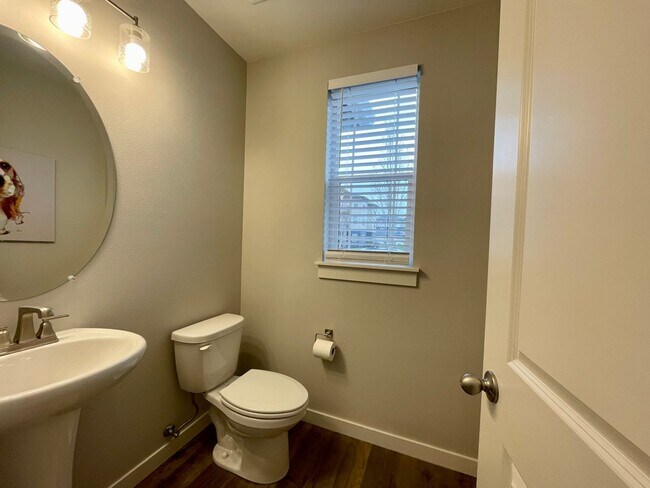 Building Photo - Hillsboro 3 Bed 2.5 Bath Townhome in Reeds Crossing ~ Includes A/C, 2 Car Garage w/ Level 2 Charg...