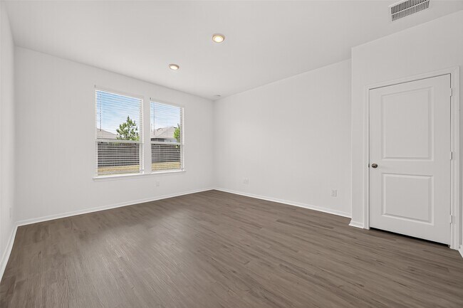 Building Photo - 338 Shady Cedar Hl Ln