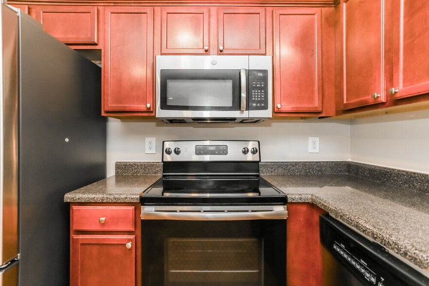 Building Photo - 241 Lossie Ln