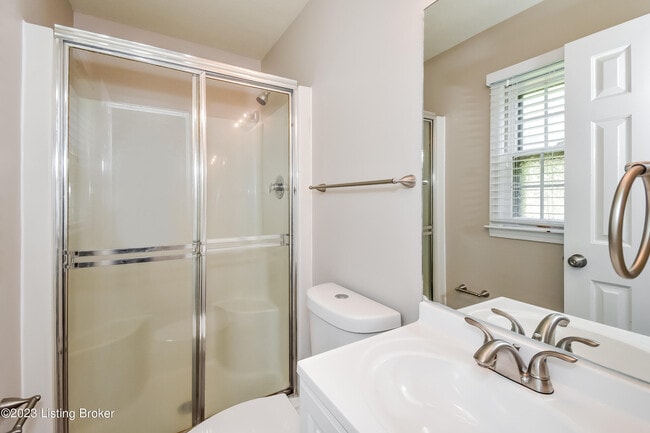 Building Photo - 1042 Cristland Rd