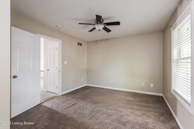 Building Photo - 9303 Longhorn Ct