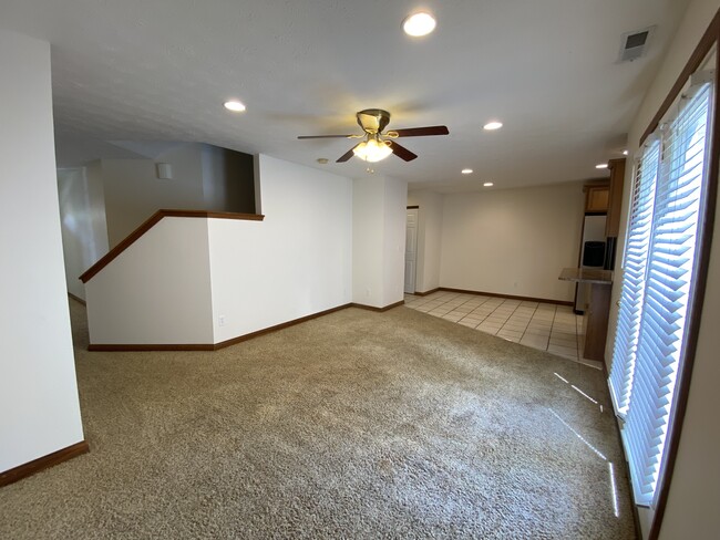Building Photo - 5355 Midway Dr